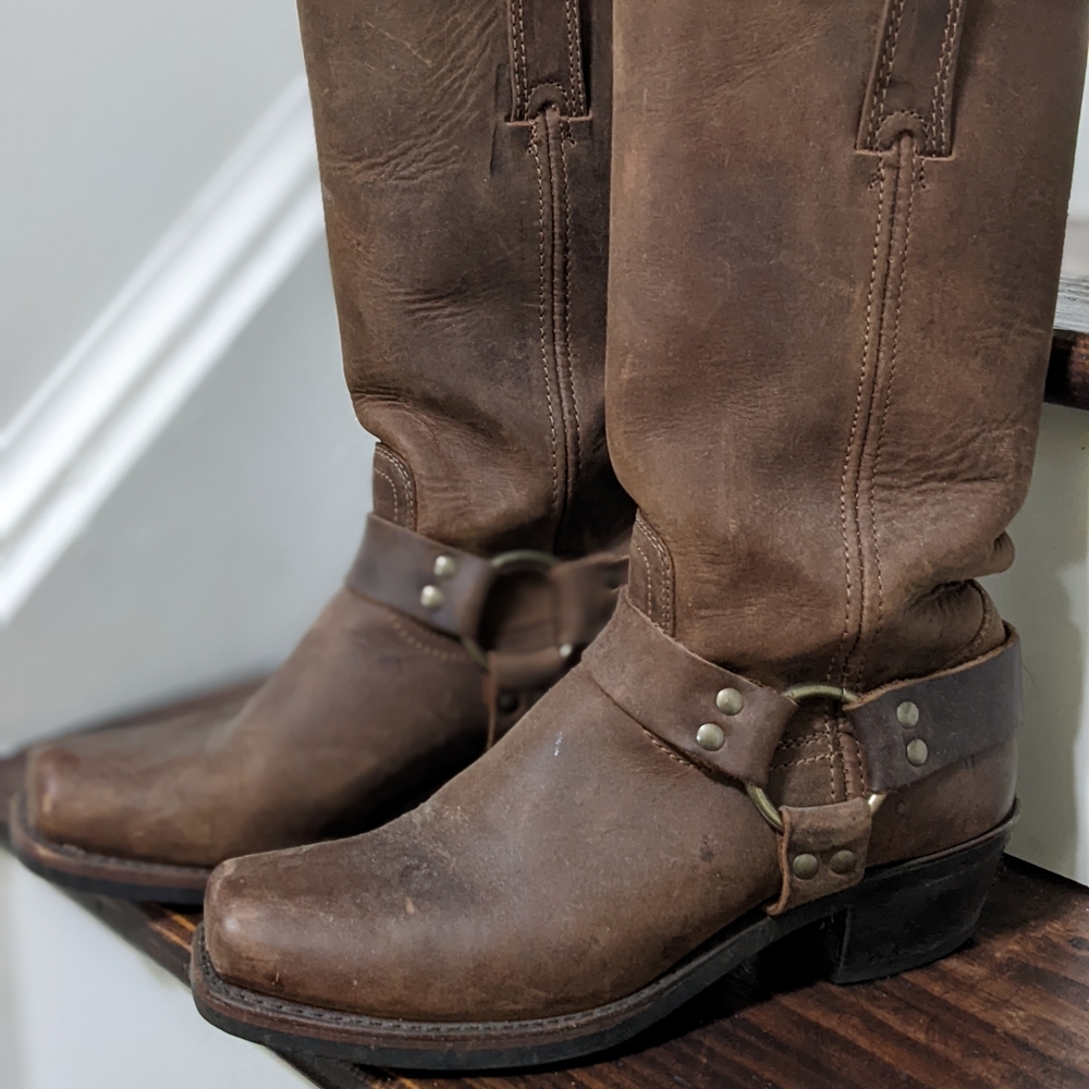Frye harness 12R boots